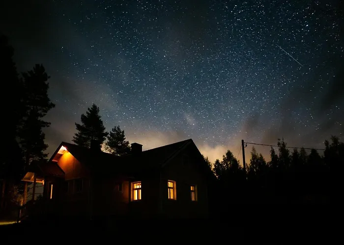 木屋 Hakoniemi Oravisalo